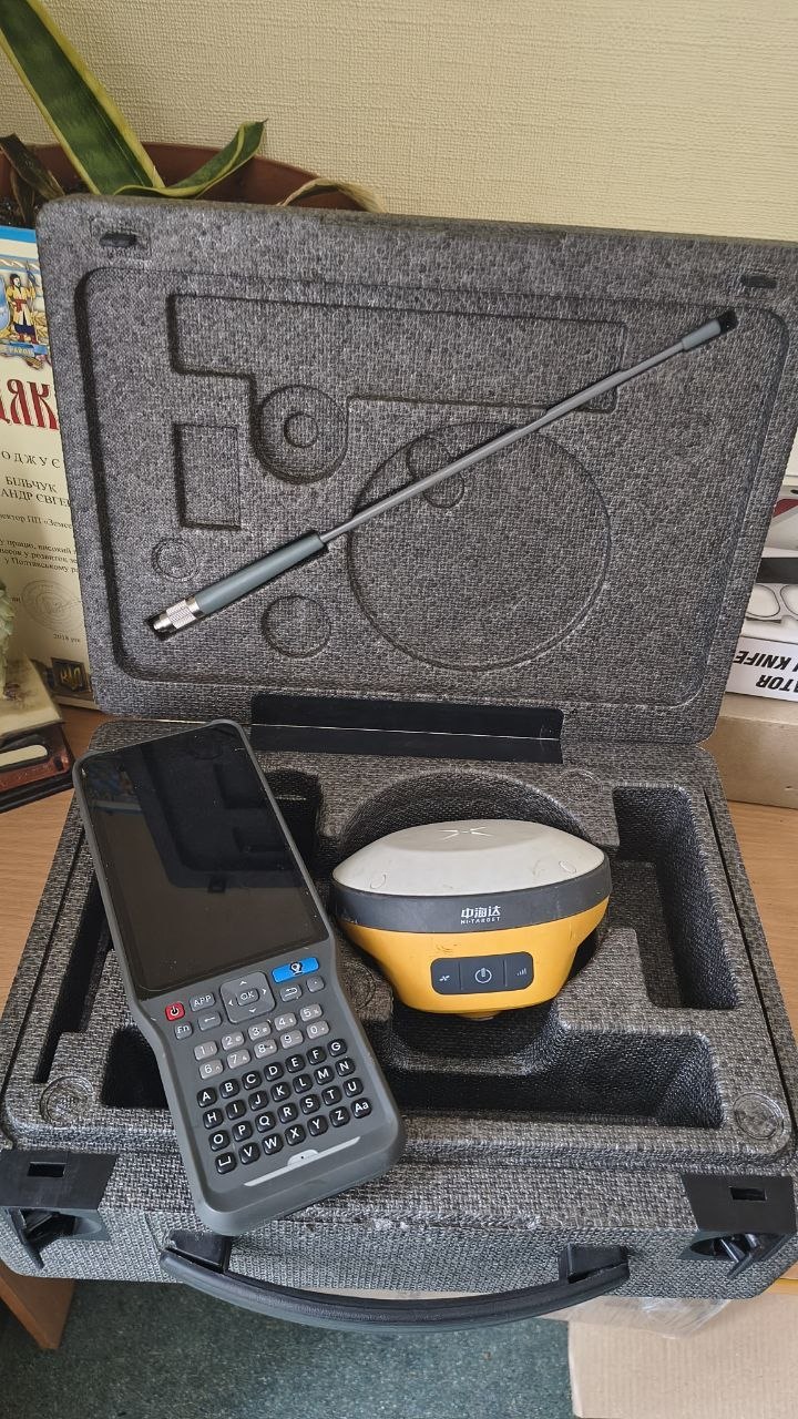 RTK GNSS приймач Hi-Target V200 Б/В